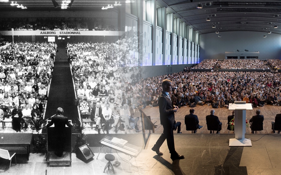Studiestart i hhv. 1995 og 2018. Foto: Henning Bagger/AAU’s billedsamling og Lars Horn Studiestart i hhv. 1995 og 2018. Foto: Henning Bagger/AU’s billedsamling og Lars Horn