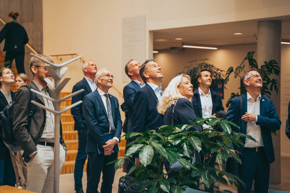 Nordjyske folketingsmedlemmer på besøg ved AAU SUND. Foto: Lasse Møller Badstue