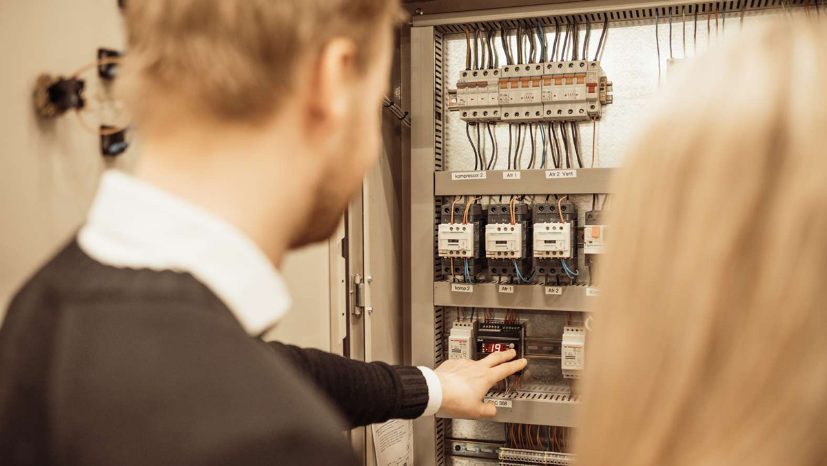 Advanced Control for Building Applications - Aalborg Universitet